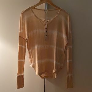 NWOT Billabong Long Sleeve Henley
